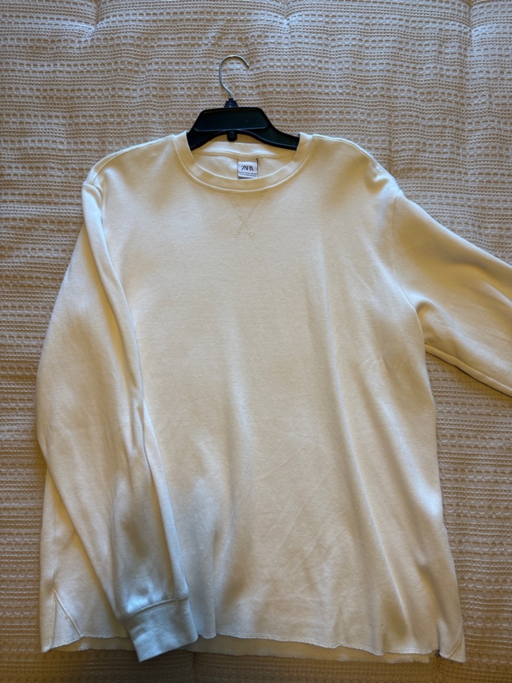 Zara Off-White Crewneck - XL